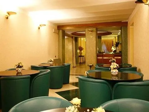Laurentia Отель Рим