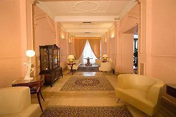 Отель Laurentia