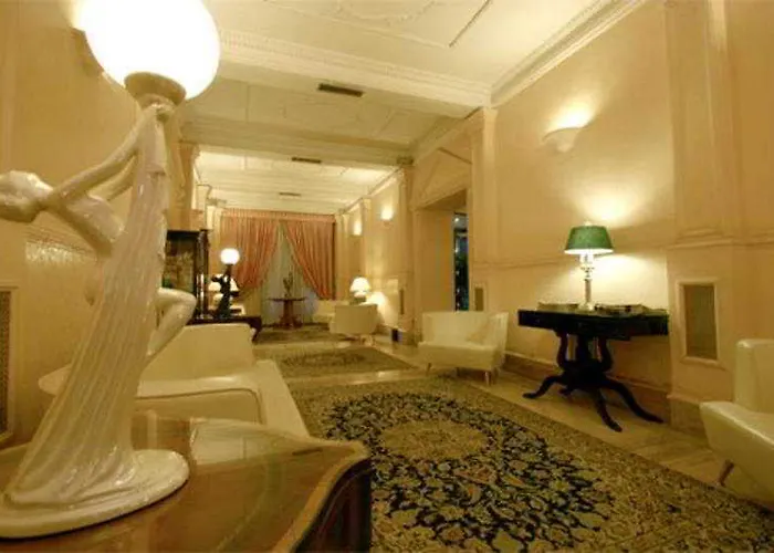 Laurentia 3*